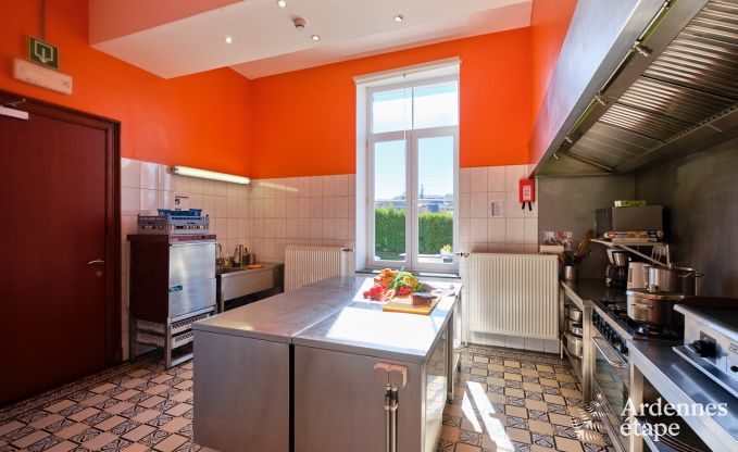 Chteau  Rochefort pour 48 personnes en Ardenne