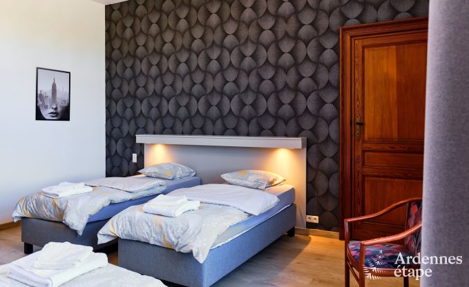 Chteau  Rochefort pour 48 personnes en Ardenne