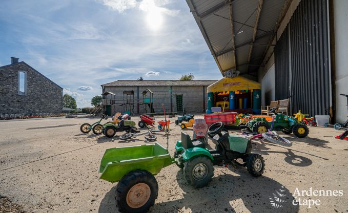 Maison de vacances � Rochefort pour 18 personnes en Ardenne