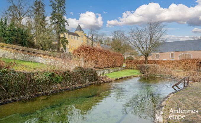 Maison de vacances haut de gamme pour 32 personnes  Rochefort avec salles de bain privatives et piscine naturelle