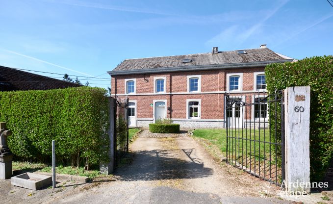 Maison de vacances  Rochefort pour 12/14 personnes en Ardenne