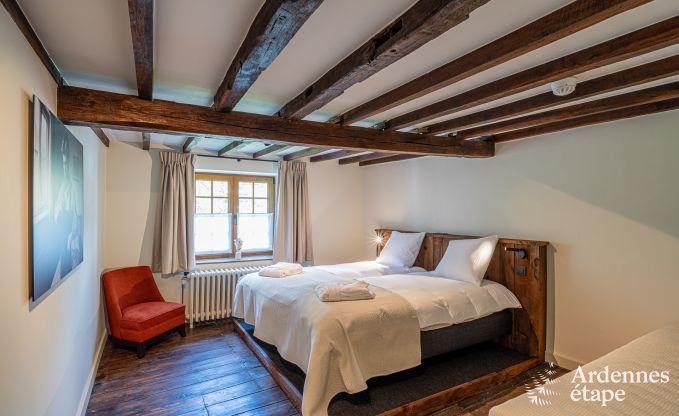 Grande maison de vacances  Rochefort pour 25 personnes avec 11 chambres, 11 salles de bains, sauna et bar