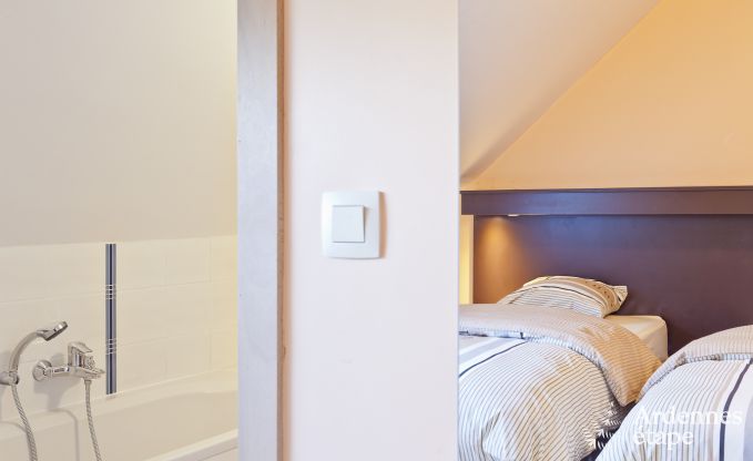 Villa de Luxe � Rochefort pour 48 personnes en Ardenne