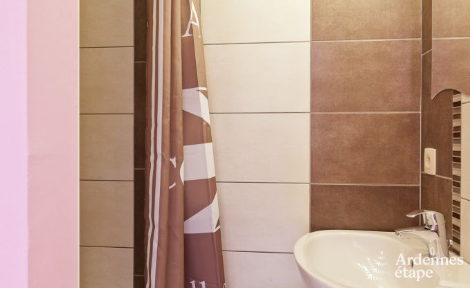 Villa de Luxe � Rochefort pour 48 personnes en Ardenne