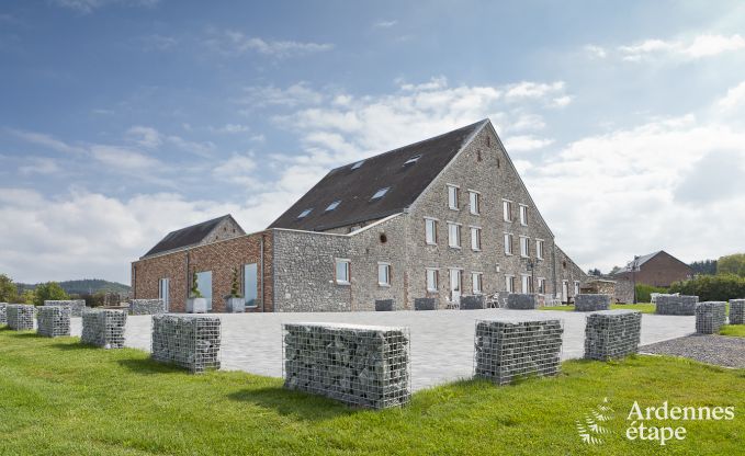 Villa de Luxe � Rochefort pour 48 personnes en Ardenne