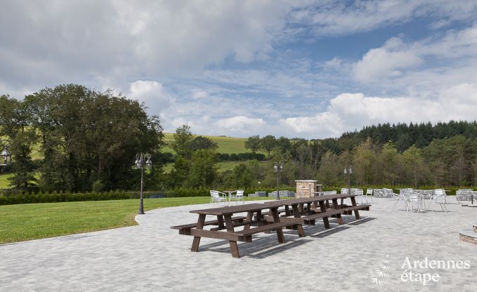 Villa de Luxe � Rochefort pour 48 personnes en Ardenne