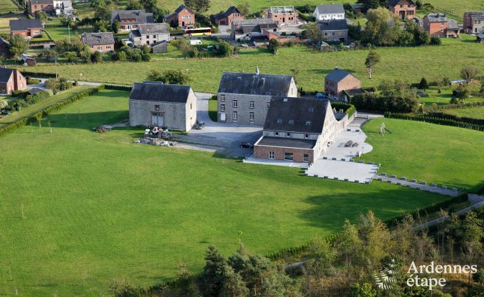 Villa de Luxe � Rochefort pour 48 personnes en Ardenne