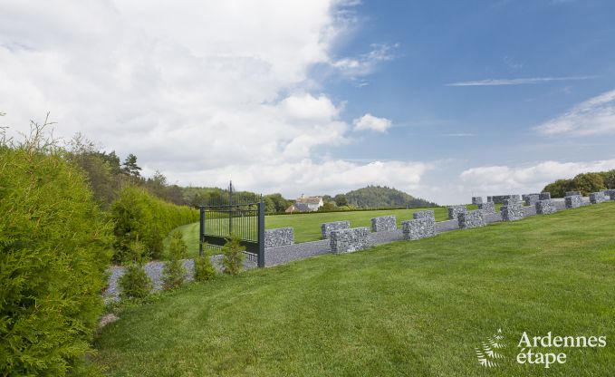 Villa de Luxe � Rochefort pour 48 personnes en Ardenne