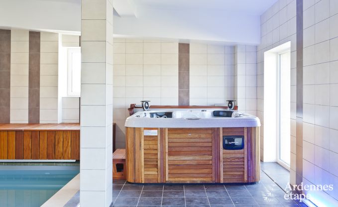 Villa de Luxe � Rochefort pour 48 personnes en Ardenne