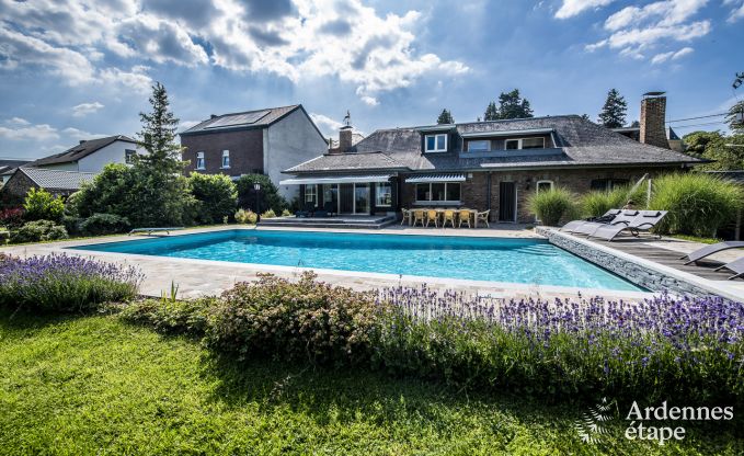 Villa de Luxe  Rochefort pour 13 personnes en Ardenne