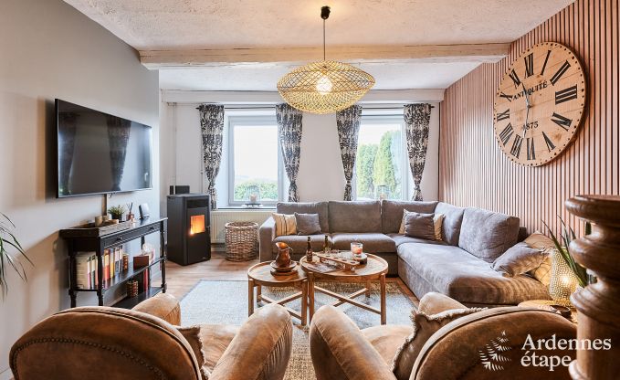 Charmante maison de vacances � Rochehaut pour 6-7 personnes avec jacuzzi, jardin priv� et � proximit� des sentiers de randonn�e