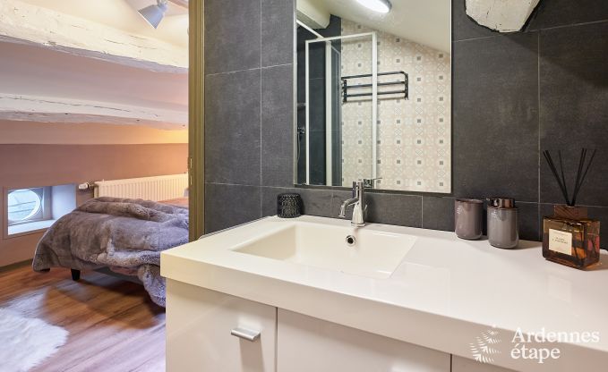 Charmante maison de vacances � Rochehaut pour 6-7 personnes avec jacuzzi, jardin priv� et � proximit� des sentiers de randonn�e