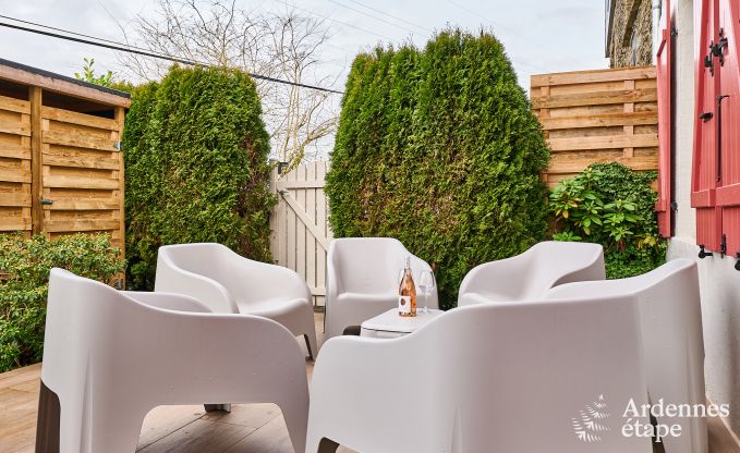 Charmante maison de vacances � Rochehaut pour 6-7 personnes avec jacuzzi, jardin priv� et � proximit� des sentiers de randonn�e