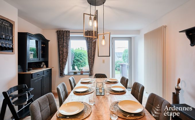 Charmante maison de vacances � Rochehaut pour 6-7 personnes avec jacuzzi, jardin priv� et � proximit� des sentiers de randonn�e