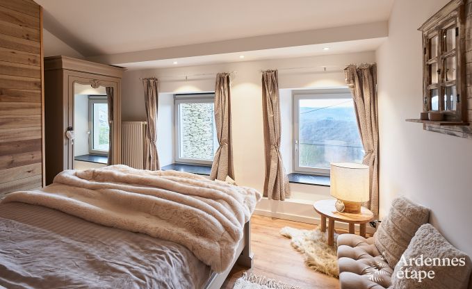 Charmante maison de vacances � Rochehaut pour 6-7 personnes avec jacuzzi, jardin priv� et � proximit� des sentiers de randonn�e