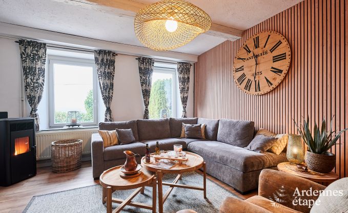 Charmante maison de vacances � Rochehaut pour 6-7 personnes avec jacuzzi, jardin priv� et � proximit� des sentiers de randonn�e