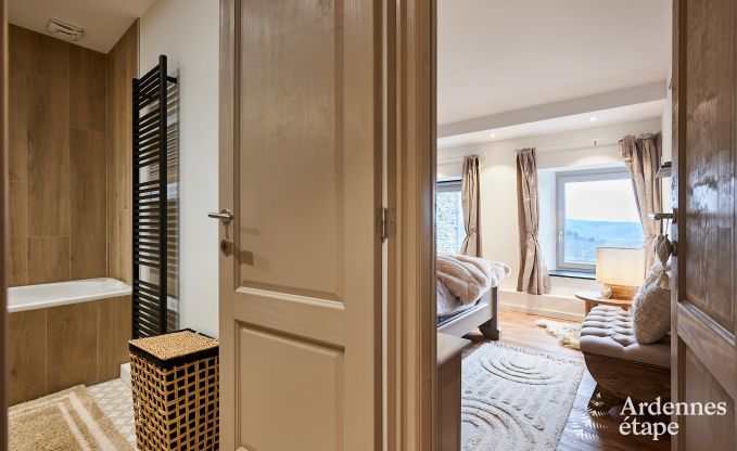 Charmante maison de vacances � Rochehaut pour 6-7 personnes avec jacuzzi, jardin priv� et � proximit� des sentiers de randonn�e