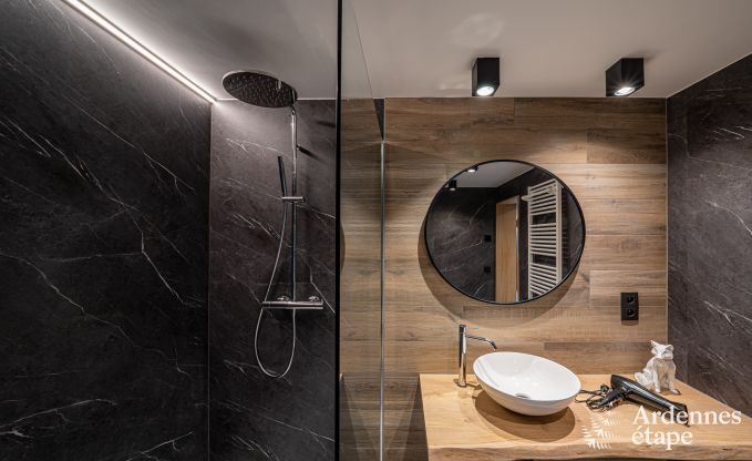 Maison de vacances moderne avec 5 chambres � Rochehaut, Ardenne