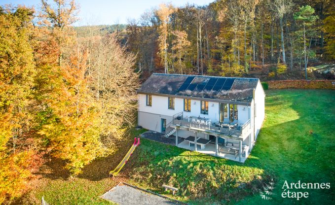 Moderne maison de vacances � Rochehaut en Ardenne