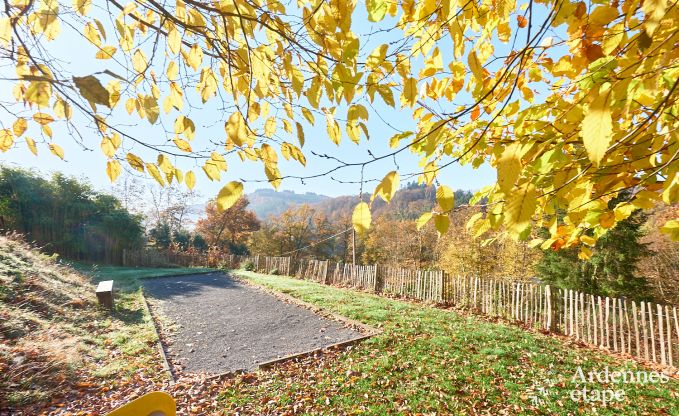 Moderne maison de vacances � Rochehaut en Ardenne