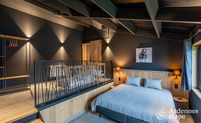 Villa moderne � Rochehaut : h�bergement spacieux pour 12 personnes avec jardin priv� et bain � remous