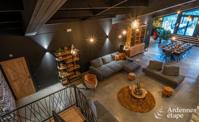 Luxe � Rochehaut : h�bergement spacieux pour 14 personnes avec piscine int�rieure et splendide vue