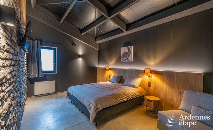 Luxe � Rochehaut : h�bergement spacieux pour 14 personnes avec piscine int�rieure et splendide vue