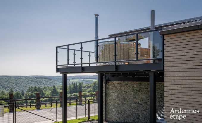 Luxe � Rochehaut : h�bergement spacieux pour 14 personnes avec piscine int�rieure et splendide vue