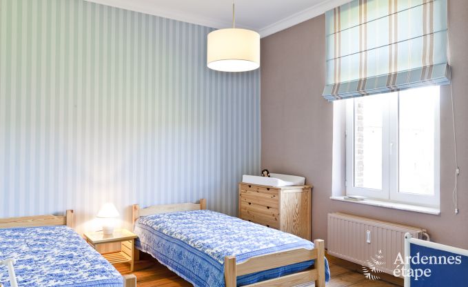 Maison de vacances � Saint-Hubert : havre de paix pour 7 personnes en Ardenne avec jardin priv� et �quipements familiaux