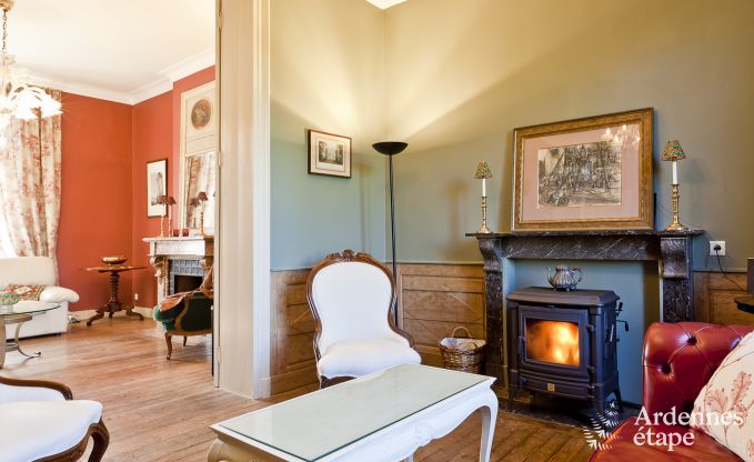 Maison de vacances � Saint-Hubert : havre de paix pour 7 personnes en Ardenne avec jardin priv� et �quipements familiaux