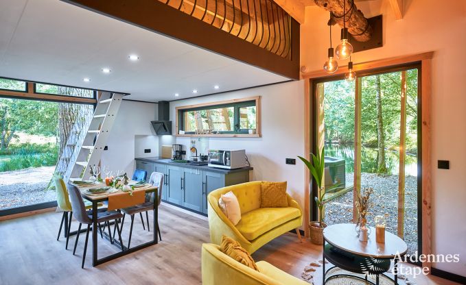 Chalet isol� au bord d'un �tang � Saint-Hubert, Ardenne