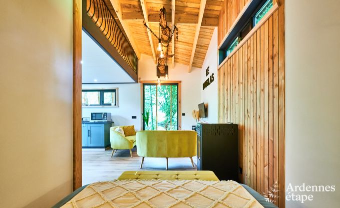 Chalet isol� au bord d'un �tang � Saint-Hubert, Ardenne