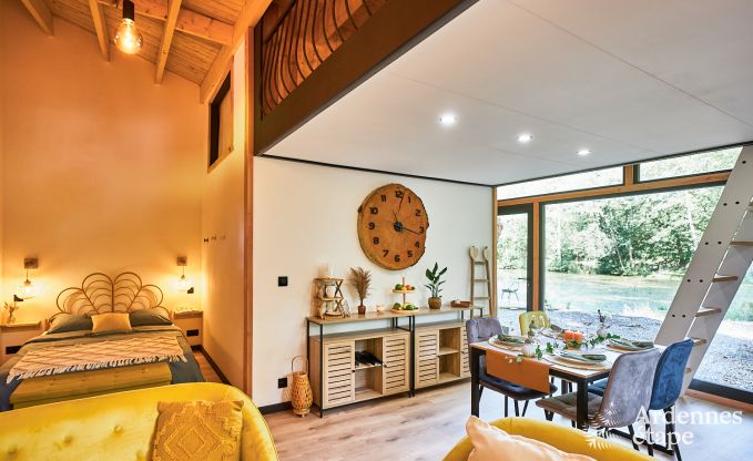 Chalet isol� au bord d'un �tang � Saint-Hubert, Ardenne