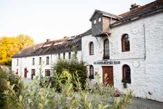 Ancien moulin à Saint-Hubert pour 14 personnes