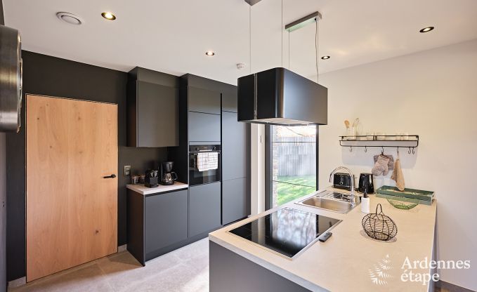 Maison de vacances  Saint-Hubert : hbergement confortable pour 6 personnes avec sauna, salle de jeux et jardin priv en Ardenne