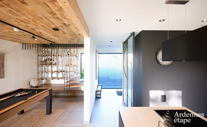 Maison de vacances  Saint-Hubert : hbergement confortable pour 6 personnes avec sauna, salle de jeux et jardin priv en Ardenne