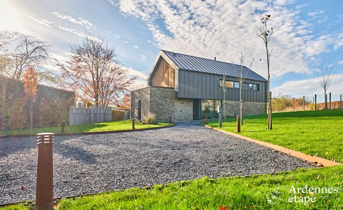 Maison de vacances  Saint-Hubert : hbergement confortable pour 6 personnes avec sauna, salle de jeux et jardin priv en Ardenne