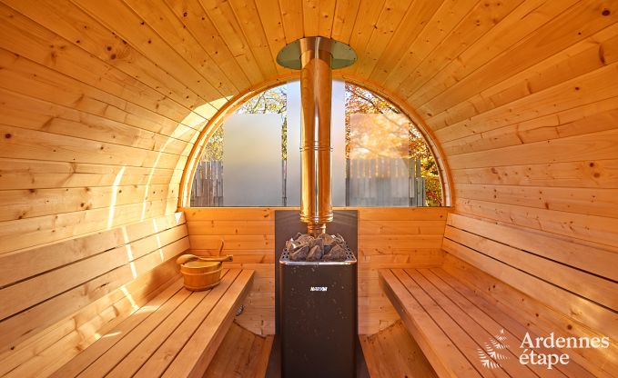 Maison de vacances  Saint-Hubert : hbergement confortable pour 6 personnes avec sauna, salle de jeux et jardin priv en Ardenne