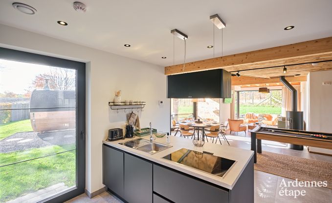 Maison de vacances  Saint-Hubert : hbergement confortable pour 6 personnes avec sauna, salle de jeux et jardin priv en Ardenne