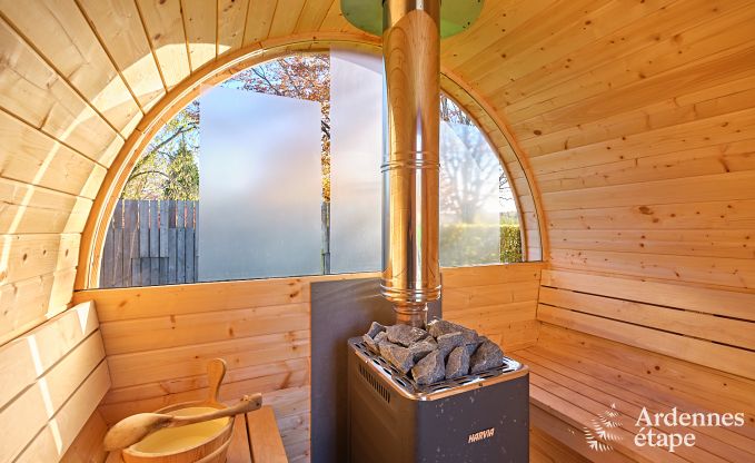 Maison de vacances  Saint-Hubert : hbergement confortable pour 6 personnes avec sauna, salle de jeux et jardin priv en Ardenne