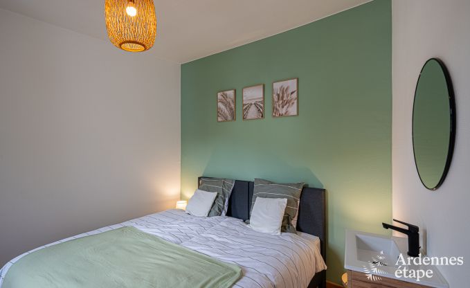 Chalet avec une superbe terrasse et une belle grande salle de jeux � Saint-Hubert pour 9 personnes