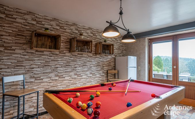 Maison de vacances spacieuse et tout confort  Saint-Hubert en Ardenne pour 12 personnes avec jardin priv et proche des activits touristiques