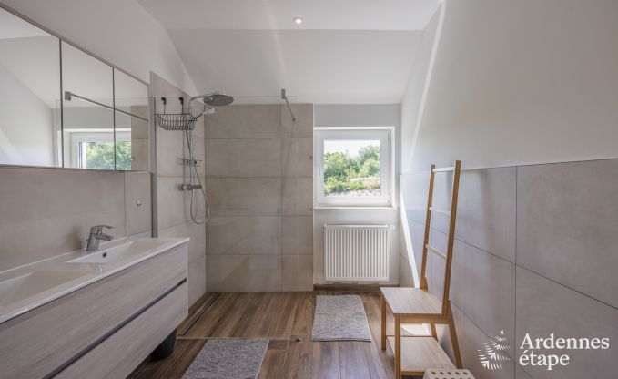 Maison de vacances � Saint L�ger pour 14 personnes en Ardenne