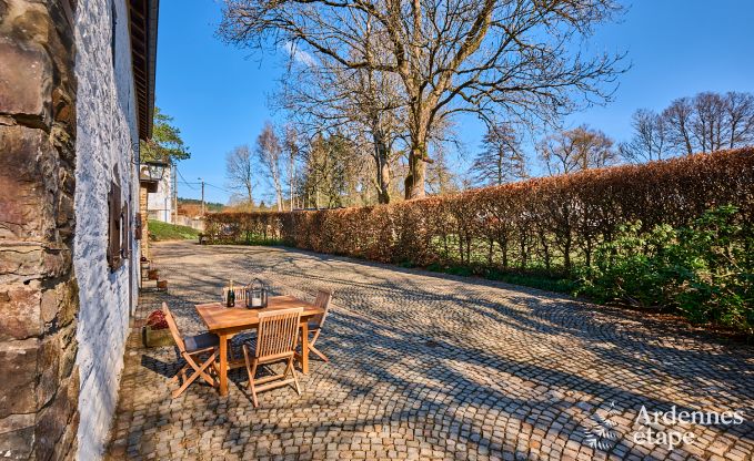 Charmante maison de vacances � Saint-Vith pour 6 personnes avec sauna, jardin priv� et chemin�e