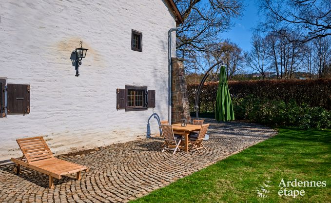 Charmante maison de vacances � Saint-Vith pour 6 personnes avec sauna, jardin priv� et chemin�e