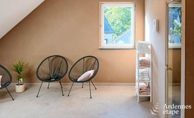 Grande maison de vacances Saint-Vith pour 23 personnes avec 6 chambres, sauna et grand jardin