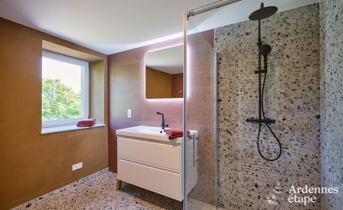 Grande maison de vacances Saint-Vith pour 23 personnes avec 6 chambres, sauna et grand jardin