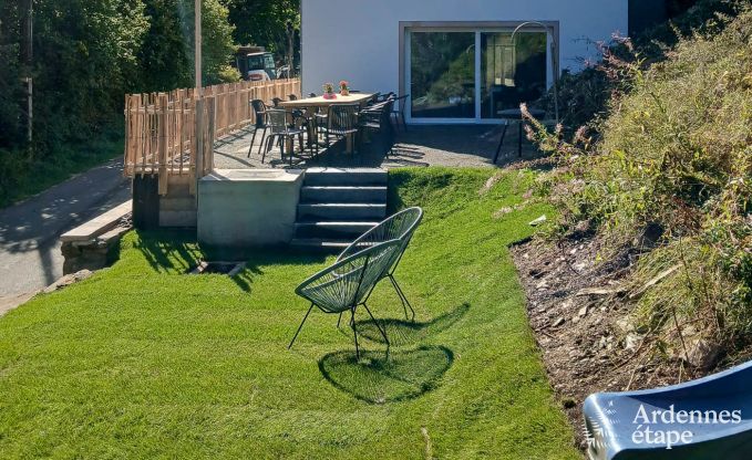 Grande maison de vacances Saint-Vith pour 23 personnes avec 6 chambres, sauna et grand jardin