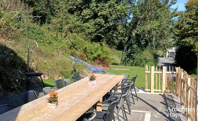 Grande maison de vacances Saint-Vith pour 23 personnes avec 6 chambres, sauna et grand jardin