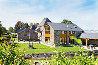 Gîte pour 7 personnes avec piscine, à Sainte-Ode